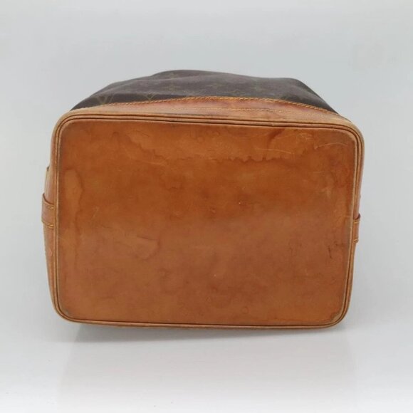 LOUIS VUITTON Monogram Noe Shoulder Bag - Picture 5 of 16